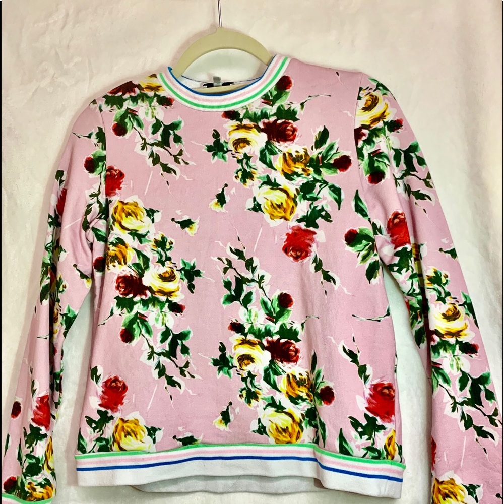 Flowery light weight sweatshirt